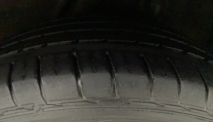 2017 Honda BR-V 1.5L I-VTEC S, Petrol, Manual, 44,041 km, Left Rear Tyre Tread