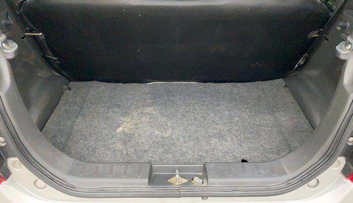2016 Maruti Alto K10 VXI, Petrol, Manual, 73,701 km, Boot Inside