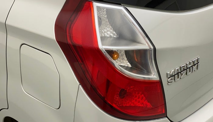 2016 Maruti Alto K10 VXI, Petrol, Manual, 73,701 km, Left tail light - Minor scratches