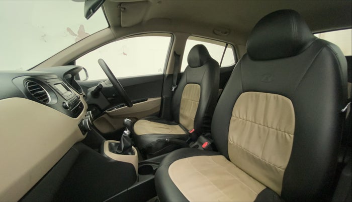 2016 Hyundai Grand i10 SPORTZ 1.2 KAPPA VTVT, Petrol, Manual, 59,893 km, Right Side Front Door Cabin