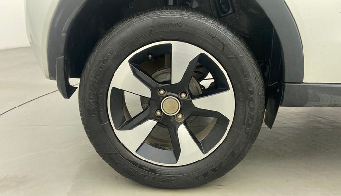2018 Tata NEXON XZA + 1.2 PETROL A/T, Petrol, Automatic, 23,324 km, Right Rear Wheel