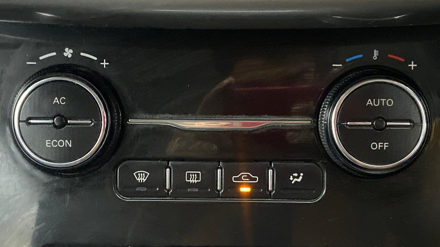 2018 Tata NEXON XZA + 1.2 PETROL A/T, Petrol, Automatic, 23,324 km, Automatic Climate Control
