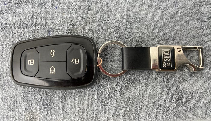 2018 Tata NEXON XZA + 1.2 PETROL A/T, Petrol, Automatic, 23,324 km, Key Close Up