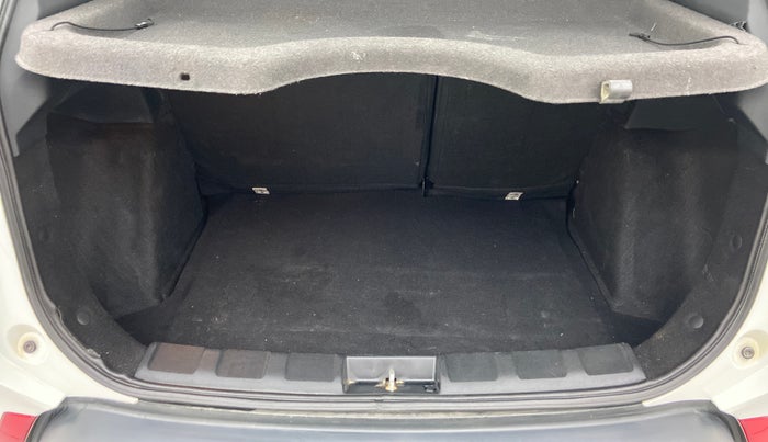 2018 Tata NEXON XZA + 1.2 PETROL A/T, Petrol, Automatic, 23,324 km, Boot Inside