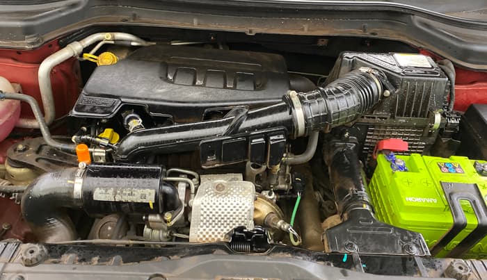 2022 Mahindra XUV300 W6 1.2 PETROL, Petrol, Manual, 22,804 km, Engine View