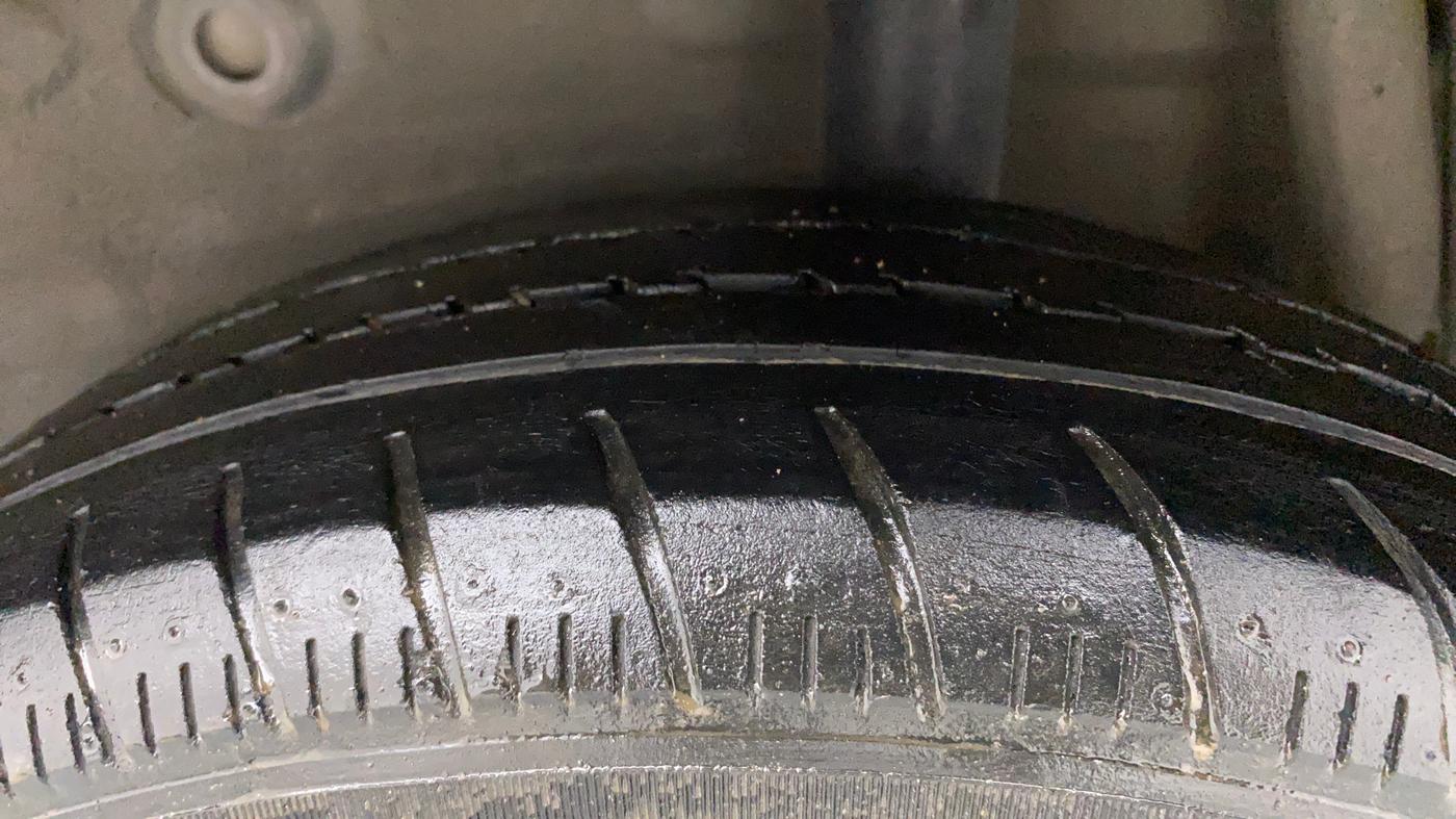 2019 Maruti Celerio ZXI, CNG, Manual, 69,332 km, Left Rear Tyre Tread