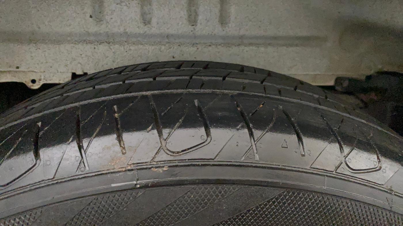 2024 Mahindra SCORPIO CLASSIC S11 7STR, Diesel, Manual, 32,591 km, Right Rear Tyre Tread