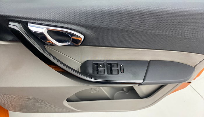 2019 Tata Tiago XZ+ 1.2 Revotron, Petrol, Manual, 18,263 km, Driver Side Door Panels Control