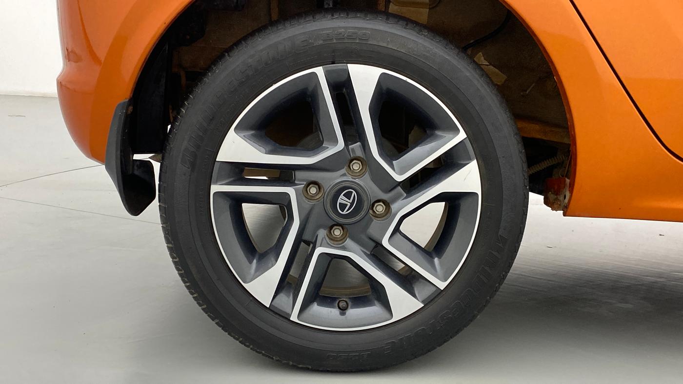 2019 Tata Tiago XZ+ 1.2 Revotron, Petrol, Manual, 18,263 km, Right Rear Wheel