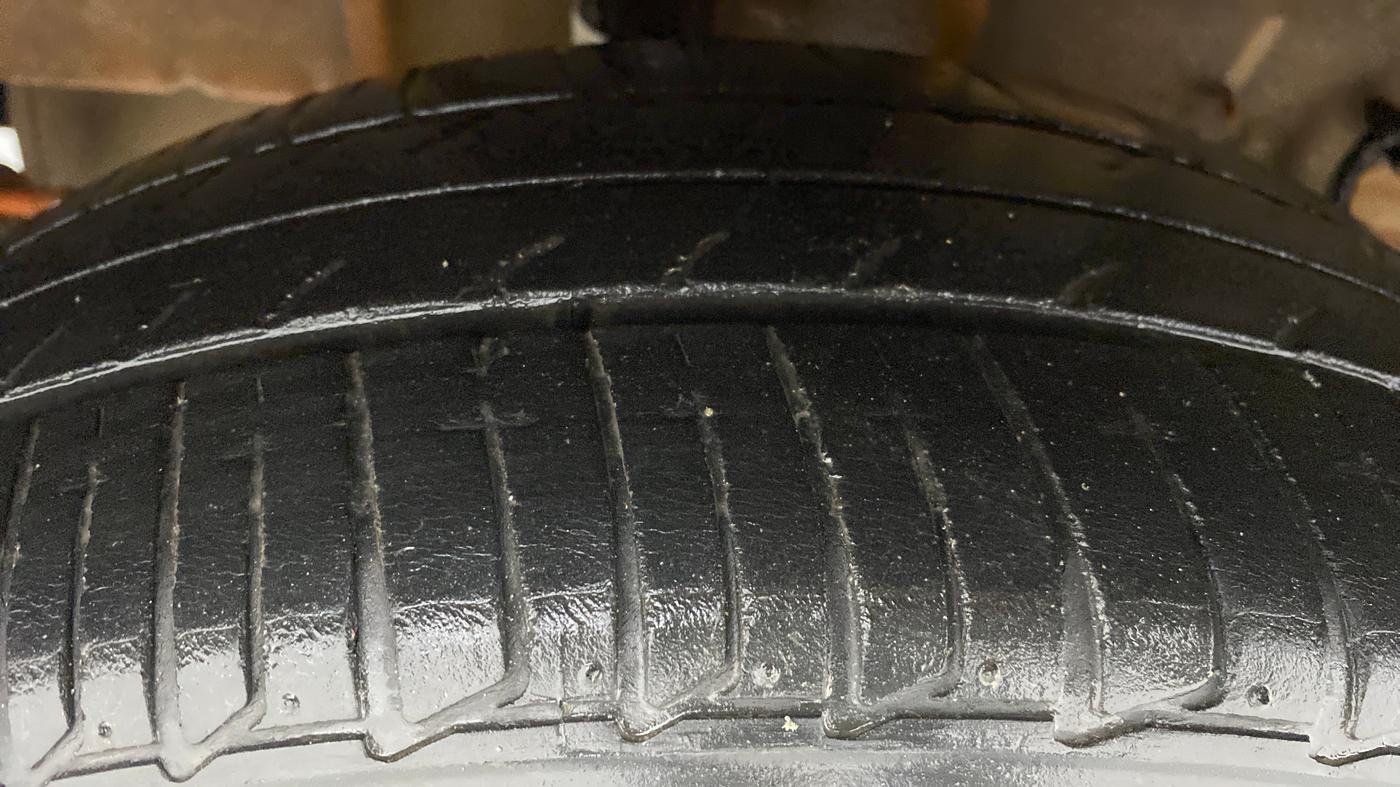 2019 Tata Tiago XZ+ 1.2 Revotron, Petrol, Manual, 18,263 km, Right Rear Tyre Tread
