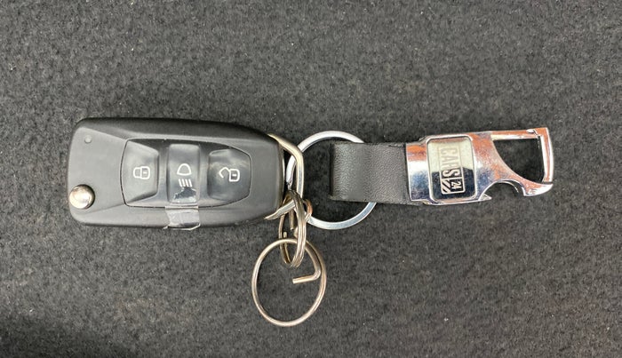 2019 Tata Tiago XZ+ 1.2 Revotron, Petrol, Manual, 18,263 km, Key Close Up