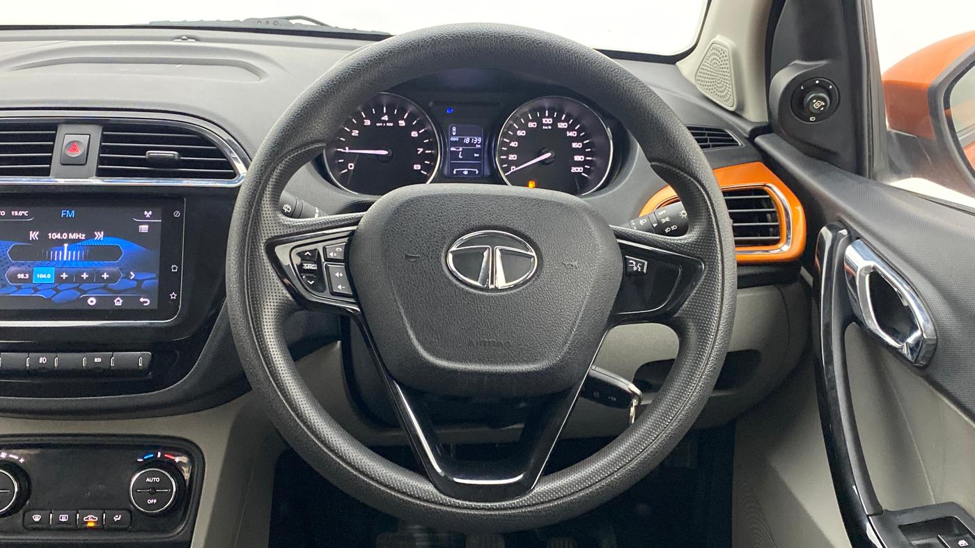 2019 Tata Tiago XZ+ 1.2 Revotron, Petrol, Manual, 18,263 km, Steering Wheel Close Up