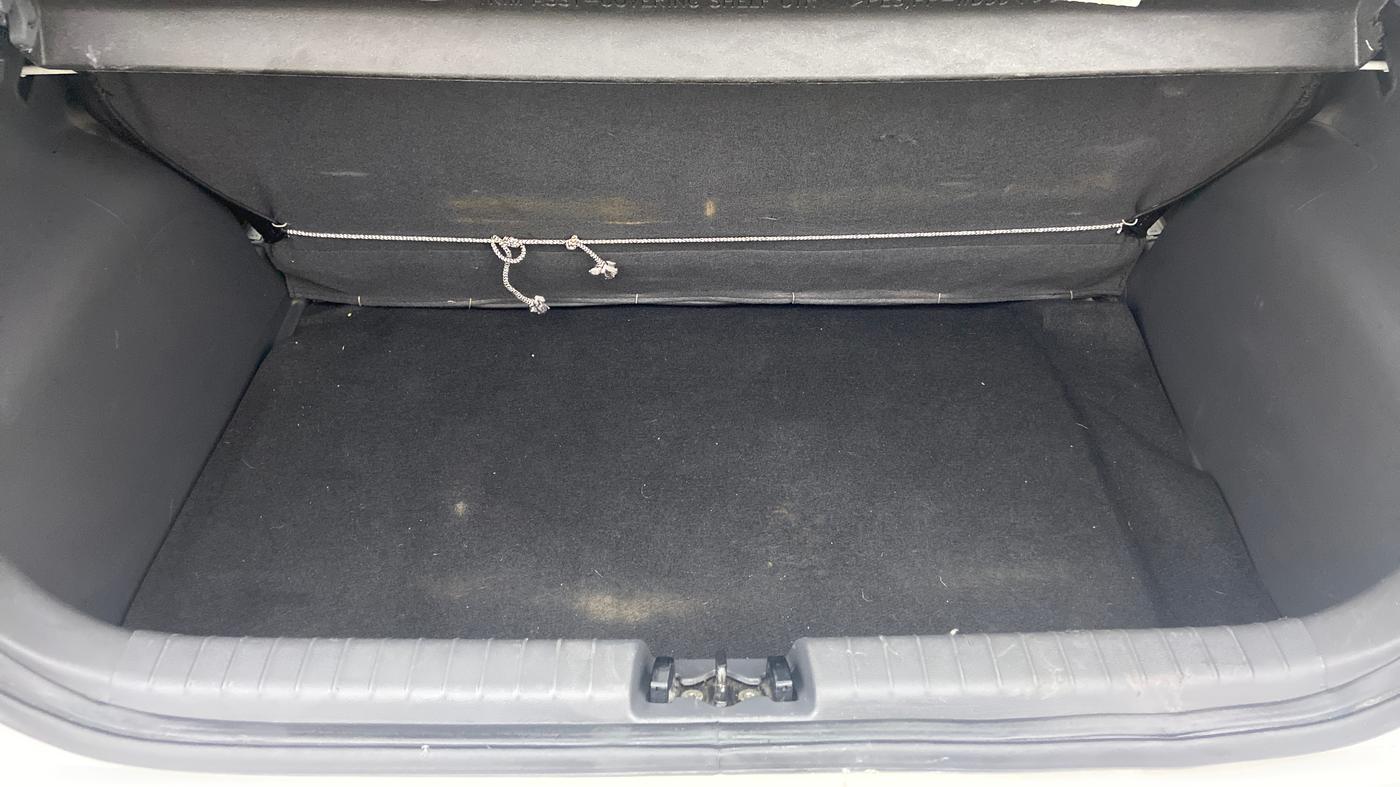 2019 Hyundai GRAND I10 NIOS SPORTZ PETROL, Petrol, Manual, 19,575 km, Boot Inside