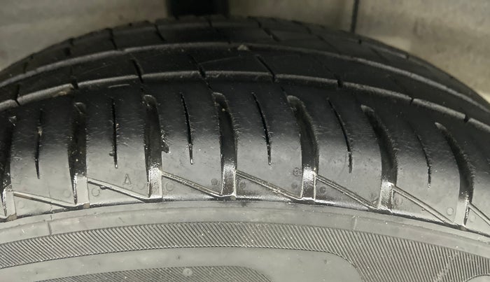 2019 Hyundai GRAND I10 NIOS SPORTZ PETROL, Petrol, Manual, 19,575 km, Right Rear Tyre Tread