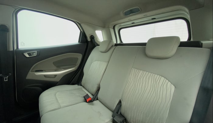 2015 Ford Ecosport 1.5 TITANIUM TI VCT AT, Petrol, Automatic, 56,369 km, Right Side Rear Door Cabin