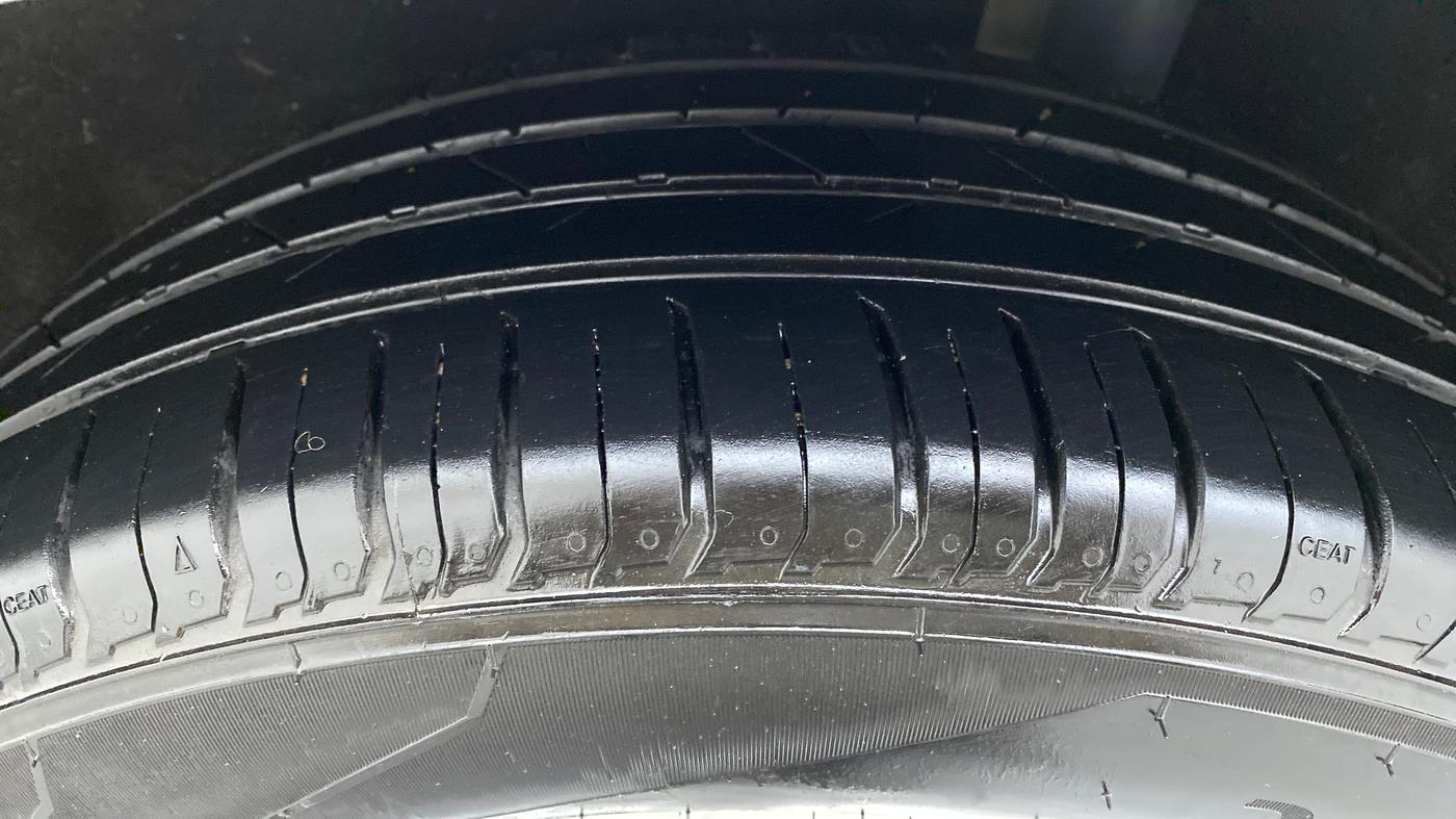 2015 Ford Ecosport 1.5 TITANIUM TI VCT AT, Petrol, Automatic, 56,369 km, Left Rear Tyre Tread