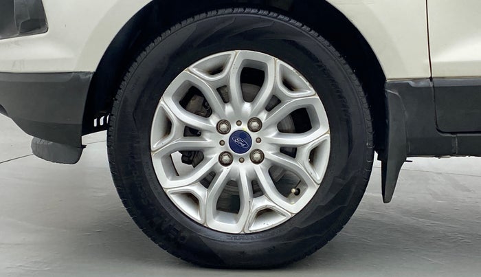 2015 Ford Ecosport 1.5 TITANIUM TI VCT AT, Petrol, Automatic, 56,369 km, Left Front Wheel