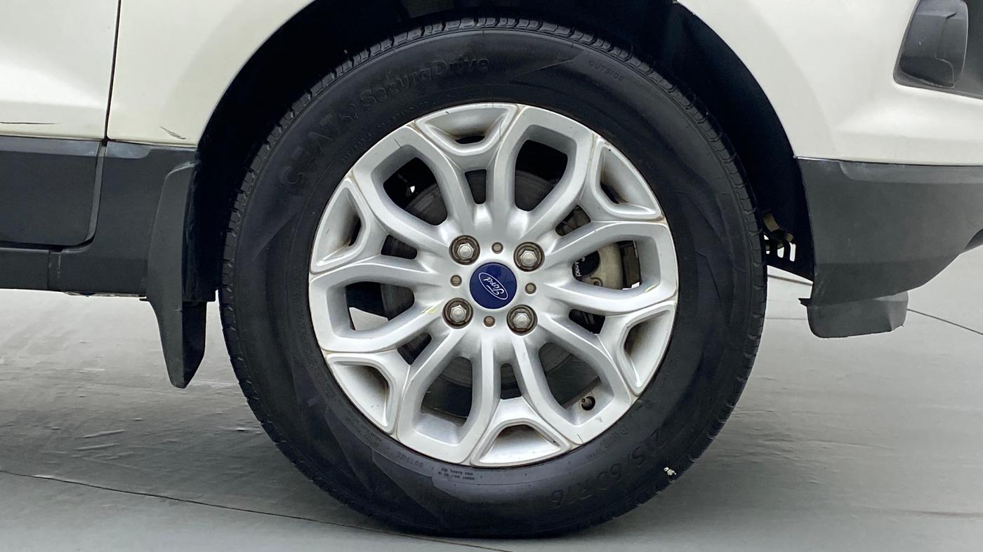 2015 Ford Ecosport 1.5 TITANIUM TI VCT AT, Petrol, Automatic, 56,369 km, Right Front Wheel