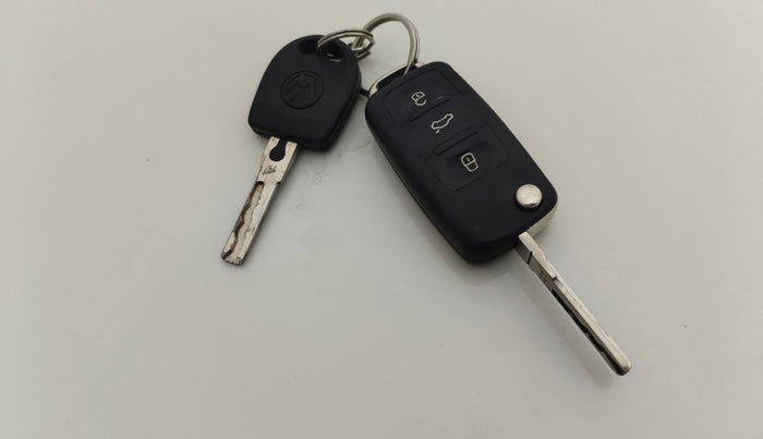 2014 Volkswagen Polo GT TSI AT, Petrol, Automatic, 99,975 km, Key Close Up