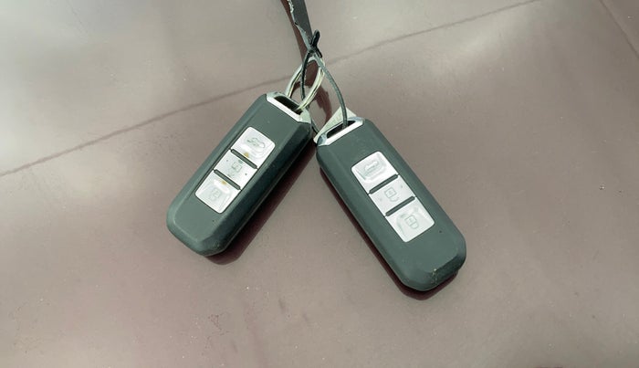 2020 MG HECTOR PLUS SHARP 1.5 PETROL TURBO DCT 6-STR, Petrol, Automatic, 32,805 km, Key Close Up