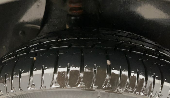 2016 Hyundai Creta SX PLUS 1.6 PETROL, Petrol, Manual, 46,346 km, Right Rear Tyre Tread