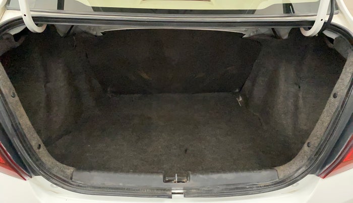2016 Honda Amaze 1.2L I-VTEC S, Petrol, Manual, 73,146 km, Boot Inside
