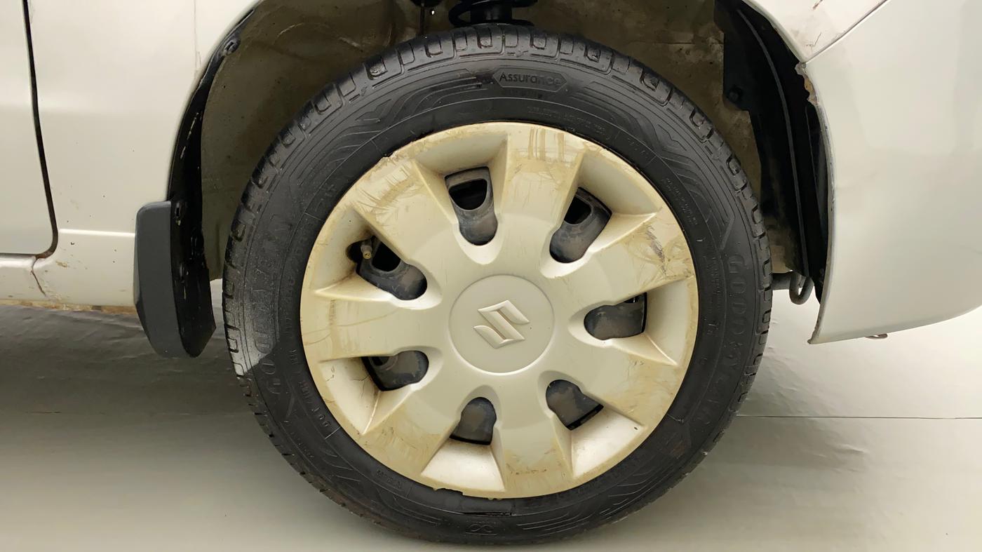 2014 Maruti Alto K10 VXI, Petrol, Manual, 97,314 km, Right Front Wheel
