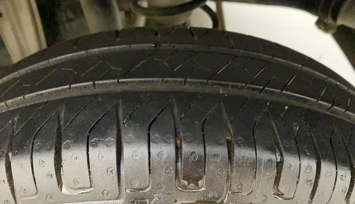 2014 Maruti Alto K10 VXI, Petrol, Manual, 97,314 km, Left Rear Tyre Tread
