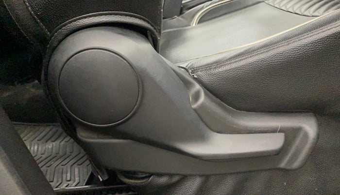 2019 Maruti IGNIS DELTA 1.2 AMT, Petrol, Automatic, 21,596 km, Driver Side Adjustment Panel