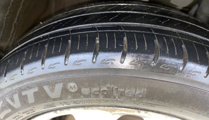 2019 Nissan Micra XV CVT, Petrol, Automatic, 1,03,681 km, Right Front Tyre Tread