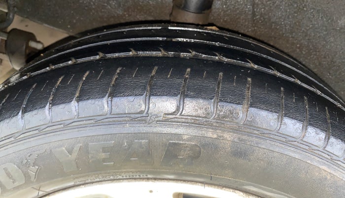 2019 Nissan Micra XV CVT, Petrol, Automatic, 1,03,681 km, Right Rear Tyre Tread