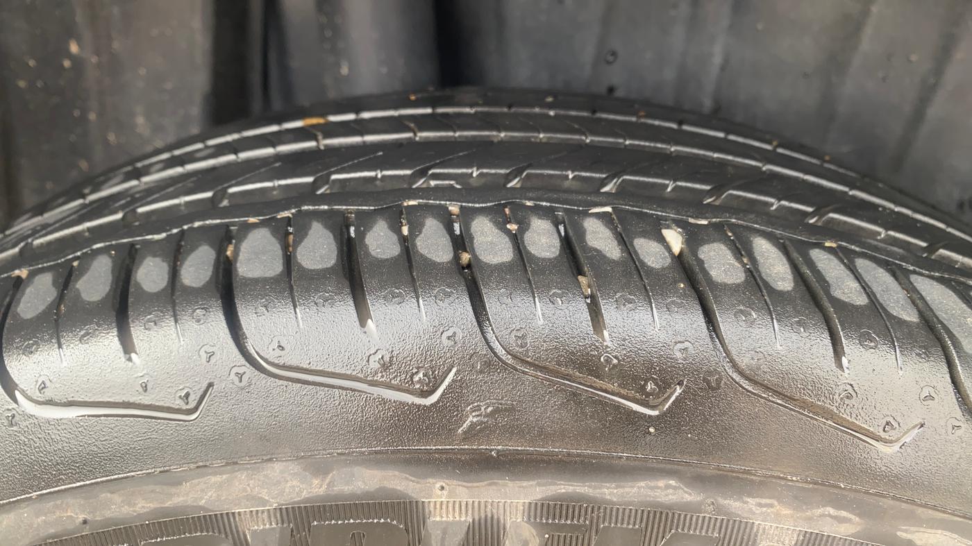 2024 Maruti FRONX DELTA 1.2 AGS, Petrol, Automatic, 7,591 km, Right Rear Tyre Tread
