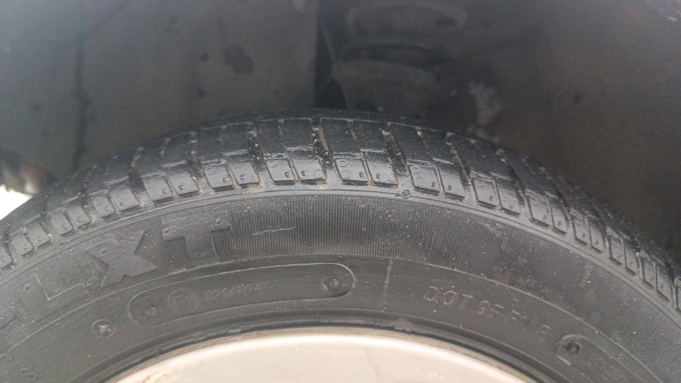 2013 Tata Nano LX, Petrol, Manual, 72,310 km, Left Front Tyre Tread