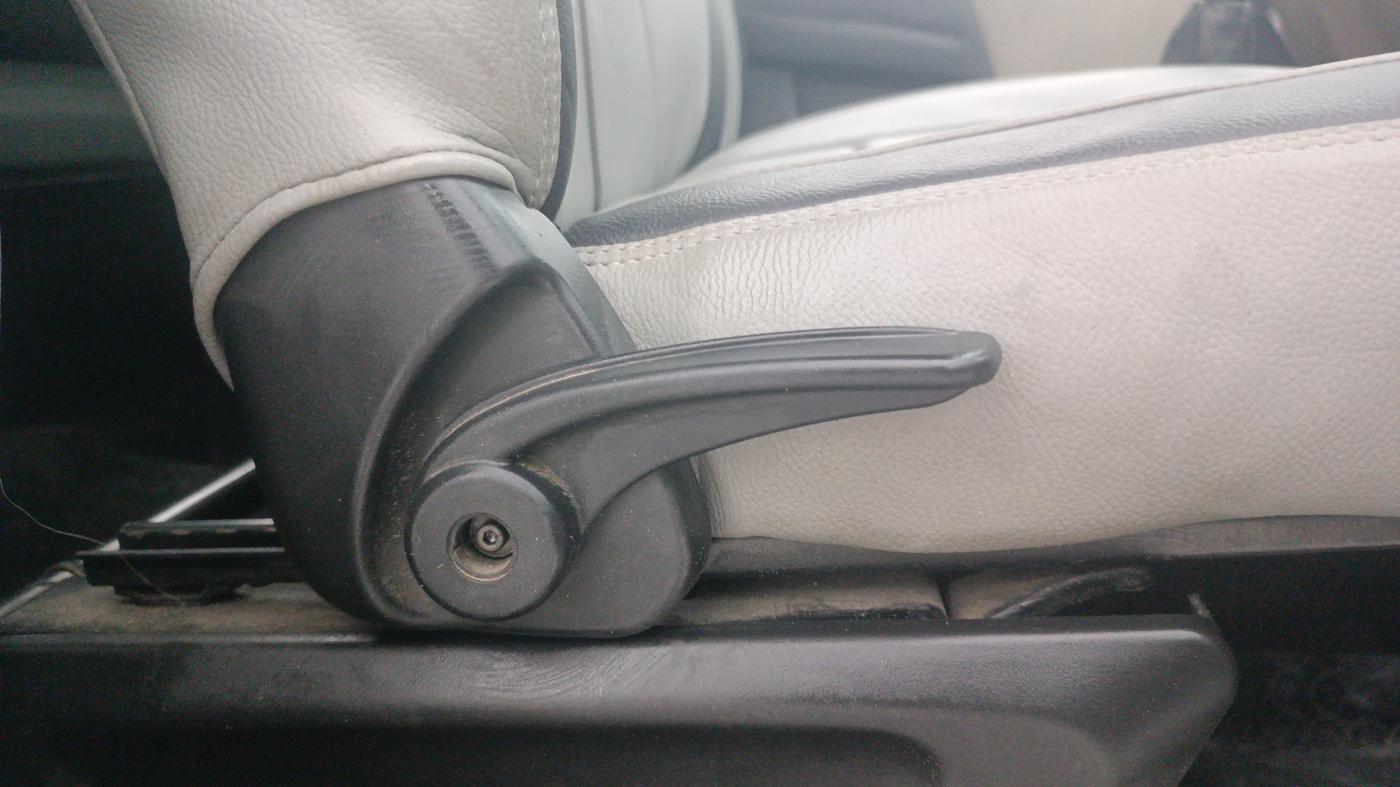 2013 Tata Nano LX, Petrol, Manual, 72,310 km, Driver Side Adjustment Panel