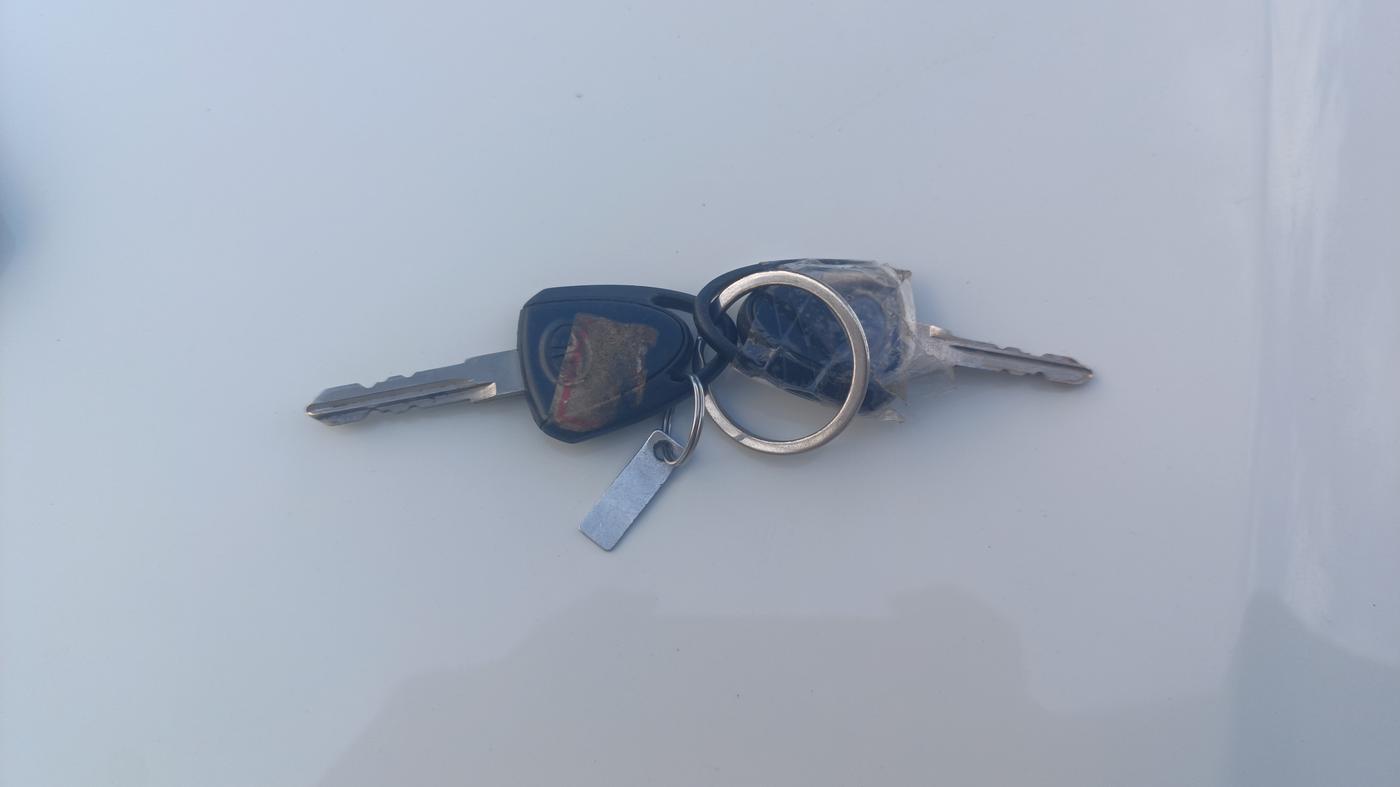 2013 Tata Nano LX, Petrol, Manual, 72,310 km, Key Close Up