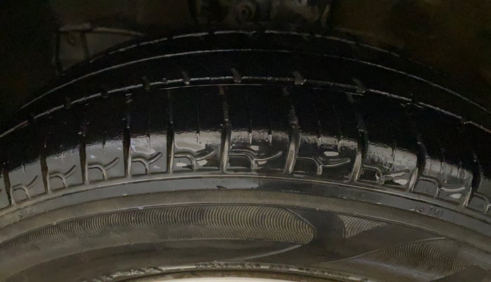 2021 Maruti New Wagon-R LXI CNG (O) 1.0, CNG, Manual, 77,804 km, Left Front Tyre Tread