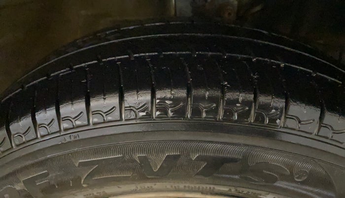 2021 Maruti New Wagon-R LXI CNG (O) 1.0, CNG, Manual, 77,804 km, Right Front Tyre Tread