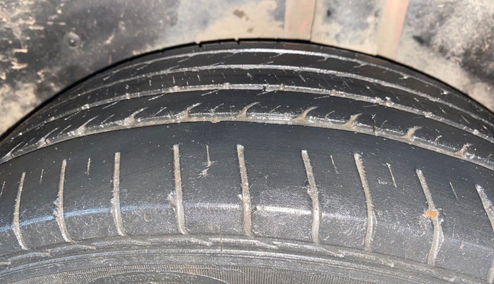 2020 MG HECTOR PLUS SHARP 1.5 PETROL TURBO HYBRID MT 6-STR, Petrol, Manual, 91,408 km, Left Rear Tyre Tread