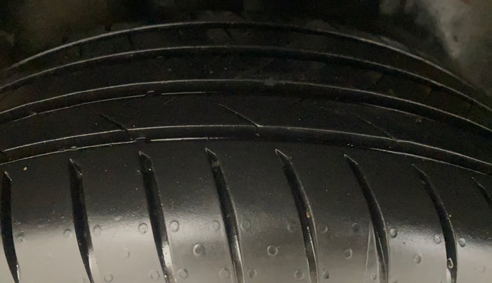 2016 Volkswagen Ameo HIGHLINE1.5L, Diesel, Manual, 85,591 km, Right Rear Tyre Tread