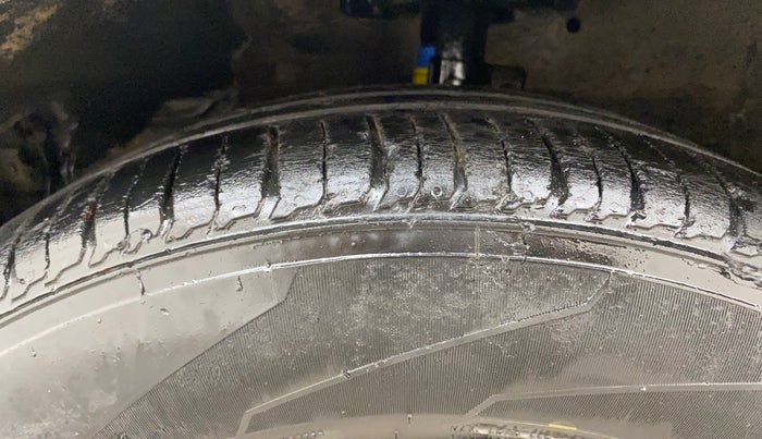 2014 Maruti Ertiga ZDI, Diesel, Manual, 1,15,731 km, Left Front Tyre Tread
