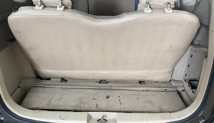 2014 Maruti Ertiga ZDI, Diesel, Manual, 1,15,731 km, Boot Inside