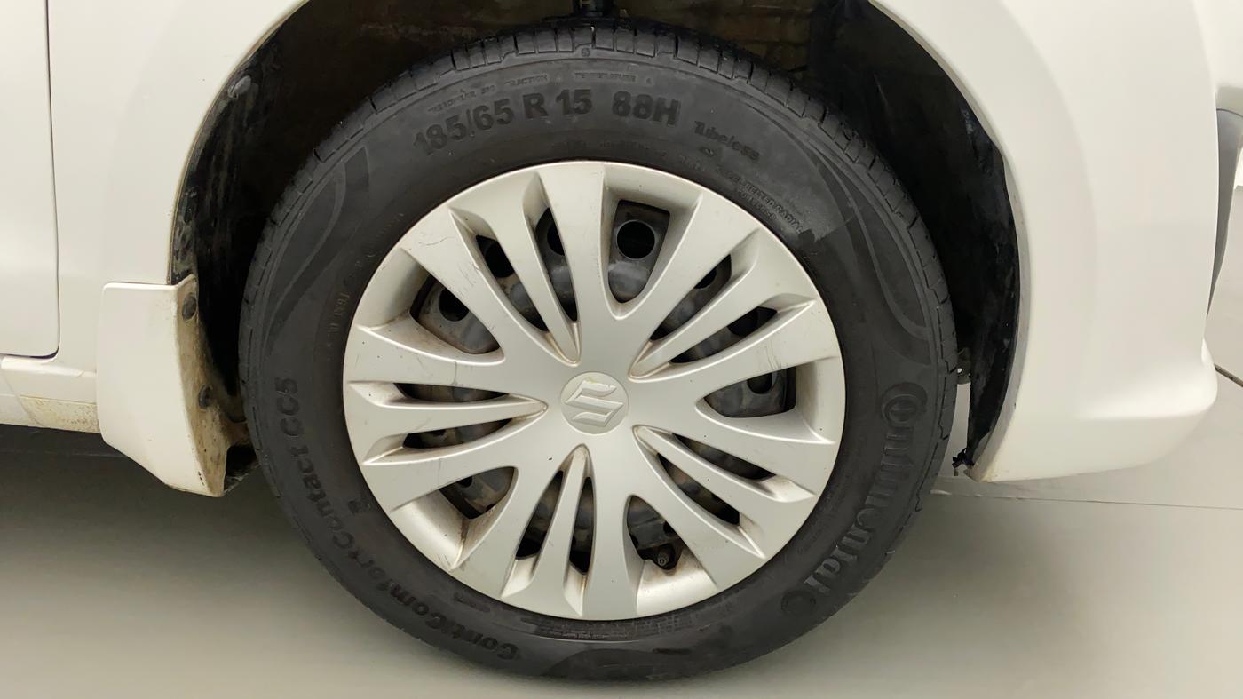 2014 Maruti Ertiga ZXI, Petrol, Manual, 62,134 km, Right Front Wheel