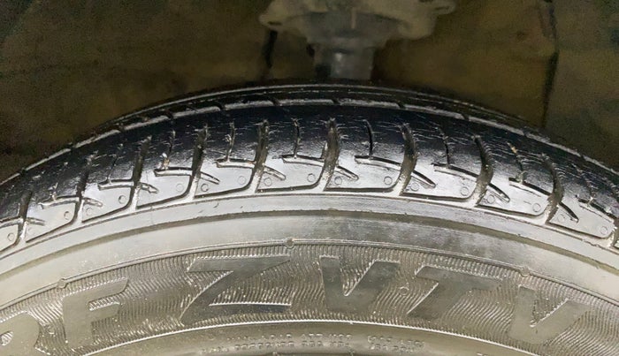 2016 Hyundai Grand i10 SPORTZ 1.2 KAPPA VTVT, Petrol, Manual, 35,876 km, Right Front Tyre Tread