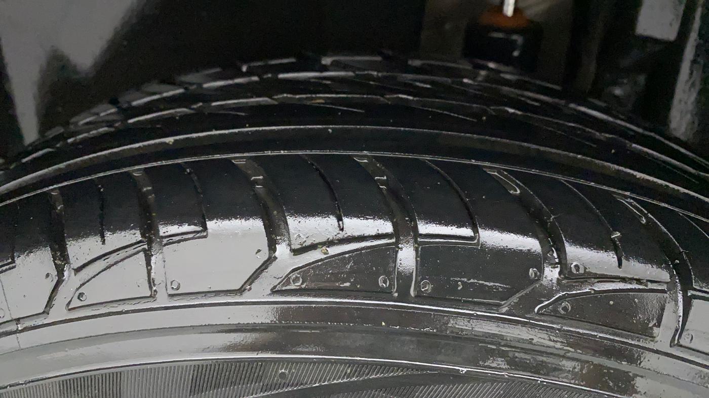 2013 Maruti Swift VXI, Petrol, Manual, 55,976 km, Left Rear Tyre Tread
