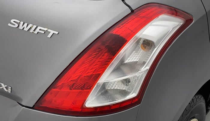 2013 Maruti Swift VXI, Petrol, Manual, 55,976 km, Right tail light - Minor damage