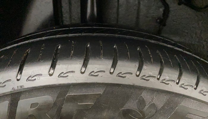 2024 Tata ALTROZ XM PLUS SUNROOF, Petrol, Manual, 13,766 km, Right Rear Tyre Tread