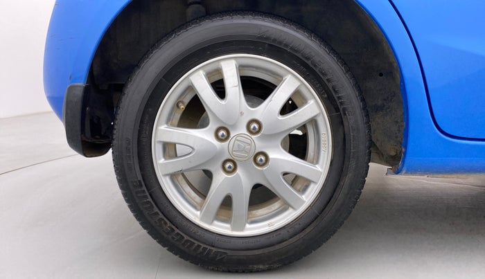 2013 Honda Brio 1.2 V MT I VTEC, Petrol, Manual, 52,517 km, Right Rear Wheel