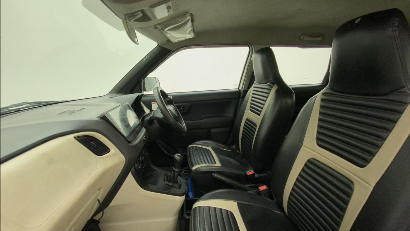 2021 Maruti New Wagon-R LXI CNG 1.0, CNG, Manual, 78,988 km, Right Side Front Door Cabin