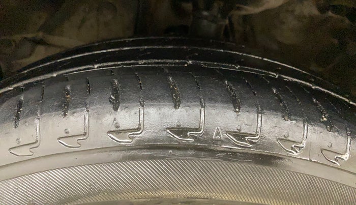 2015 Honda City 1.5L I-VTEC SV, Petrol, Manual, 1,07,468 km, Left Front Tyre Tread