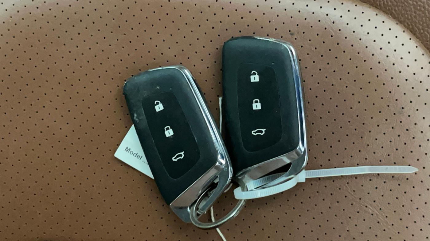 2022 MG HECTOR PLUS SHARP 1.5 PETROL TURBO CVT 6-STR, Petrol, Automatic, 42,456 km, Key Close Up